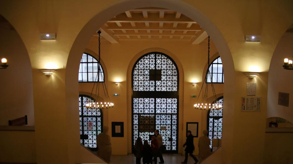 Hall d'entrée de l'Institut d'Art et d'Archéologie